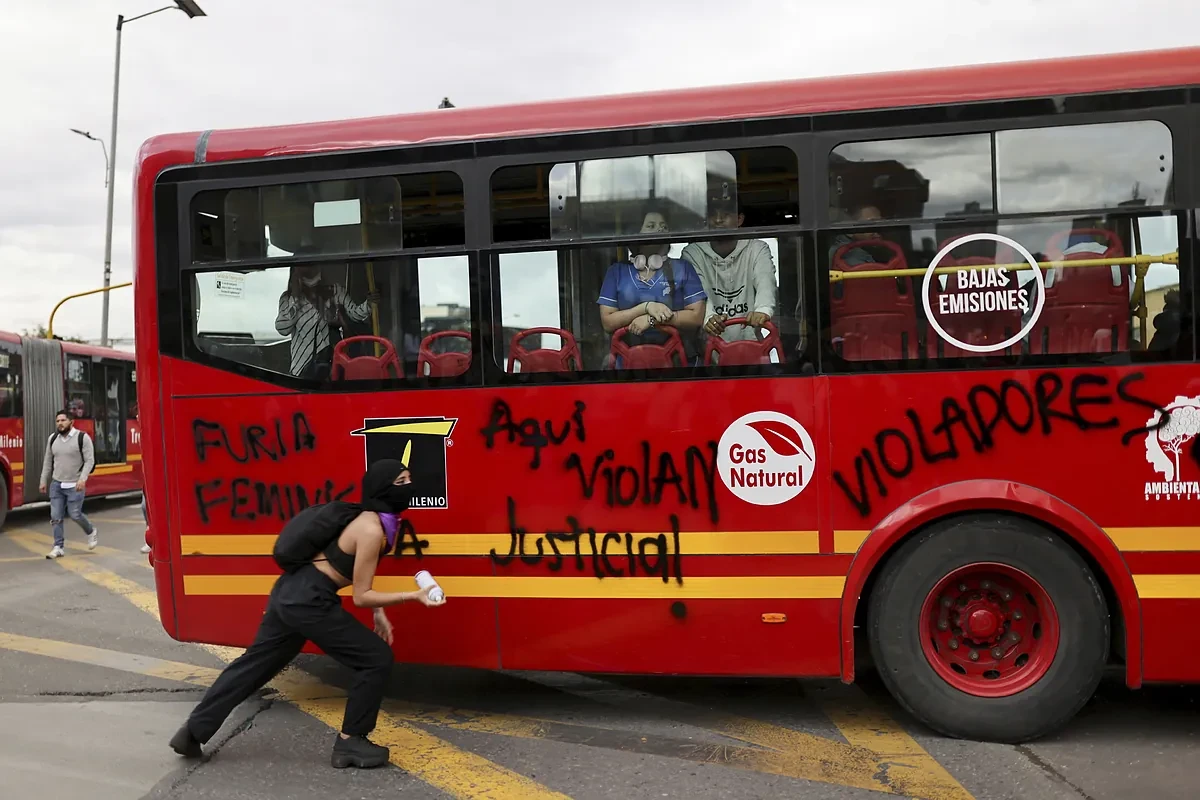 Los feminicidios conmocionan a Colombia: 