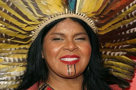 Sonia Guajajara, ministra de los Pueblos Indígenas de Brasil: 