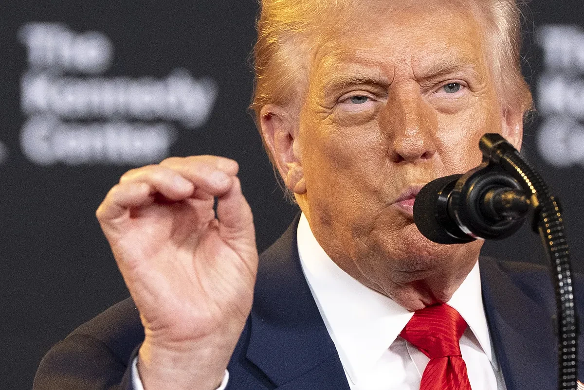 Trump investigará a los museos de EEUU, a los que acusa de 