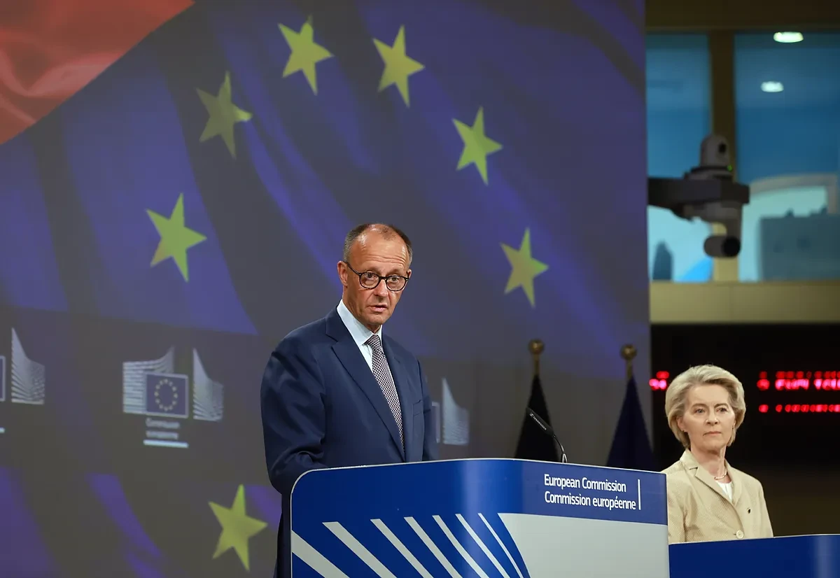 El primer día de Merz en Bruselas: rechaza el anhelo de Sánchez de financiar la Defensa con deuda común y desvela el 