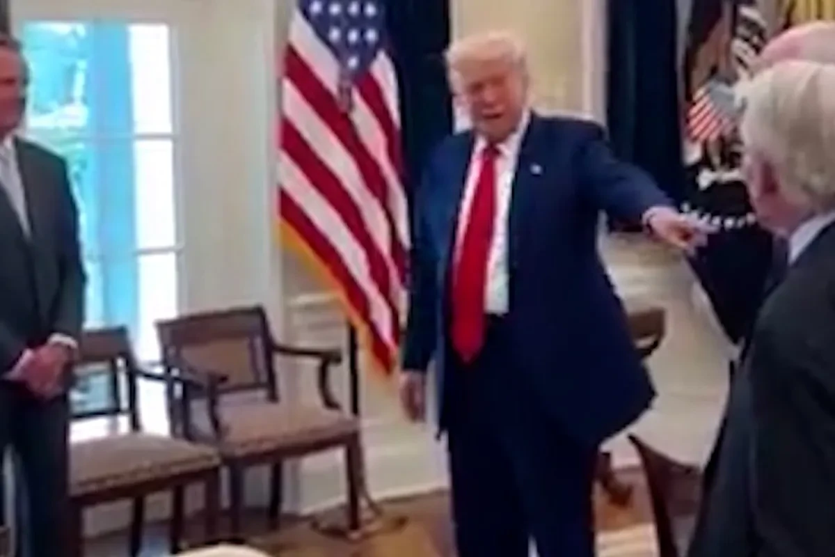 Trump alardea de cuánto han ganado dos de sus amigos más ricos con los polémicos aranceles
