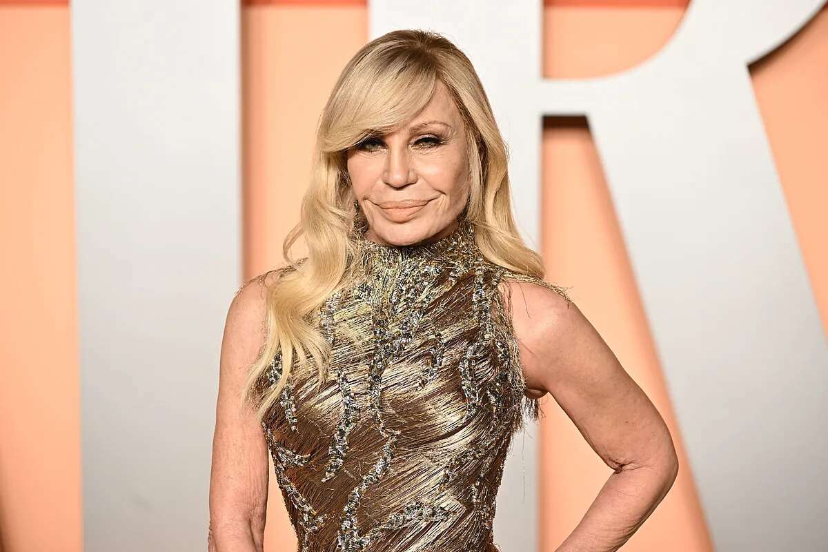 Donatella Versace: rubia, flaca, rica y un poco...