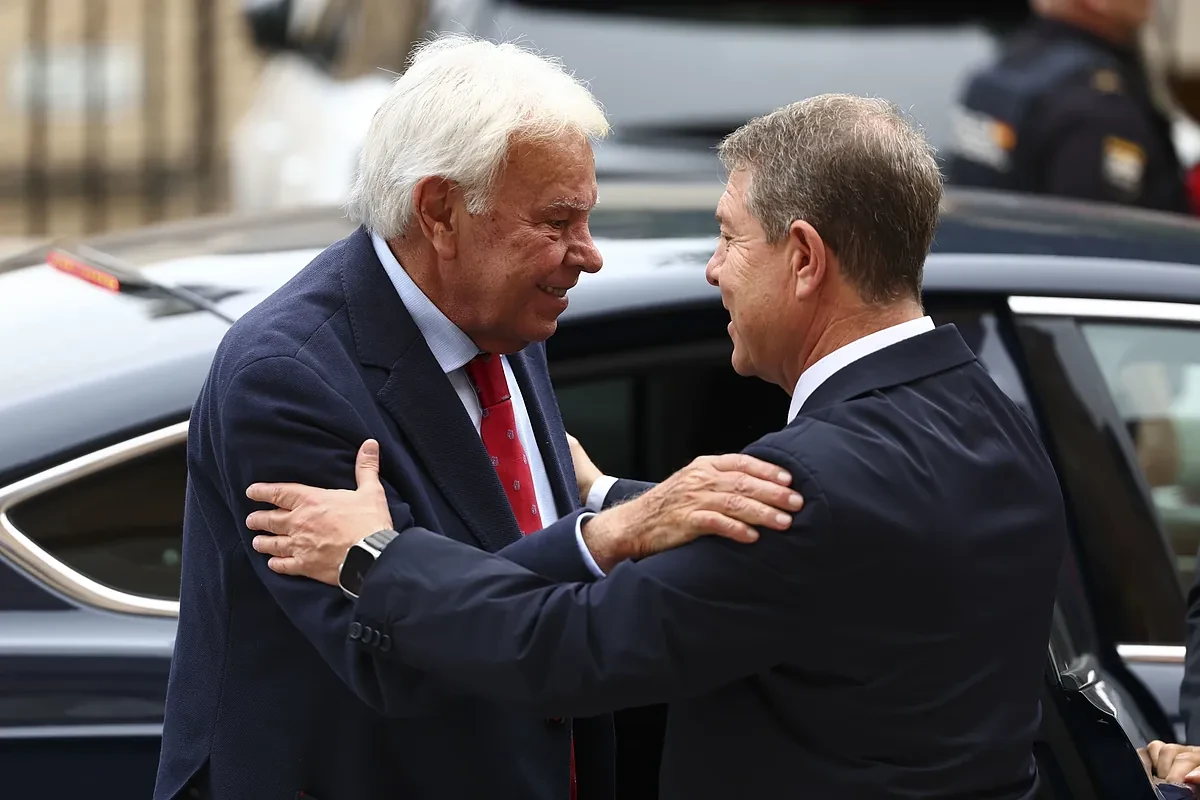 Felipe González apoya el adelanto electoral que reclamó Page y subraya un 