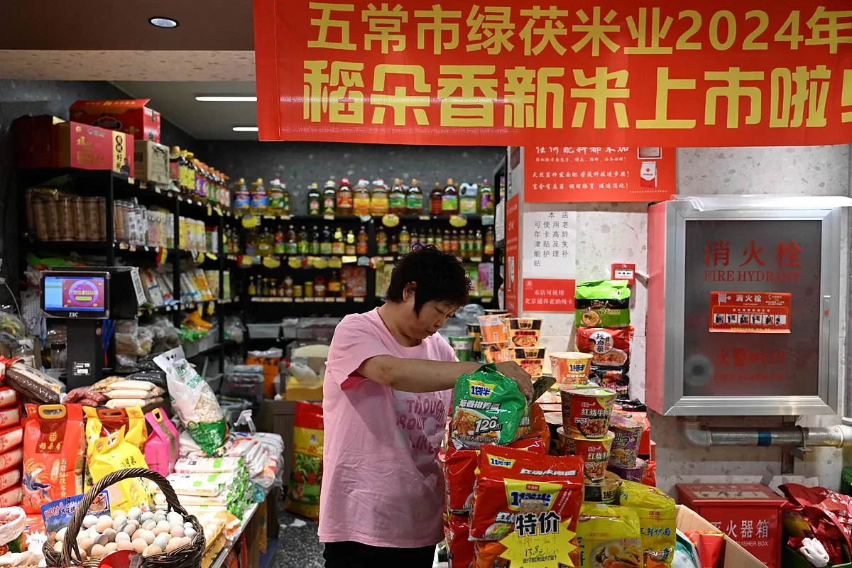 China crece por encima de lo esperado antes de la escalada arancelaria de Trump
