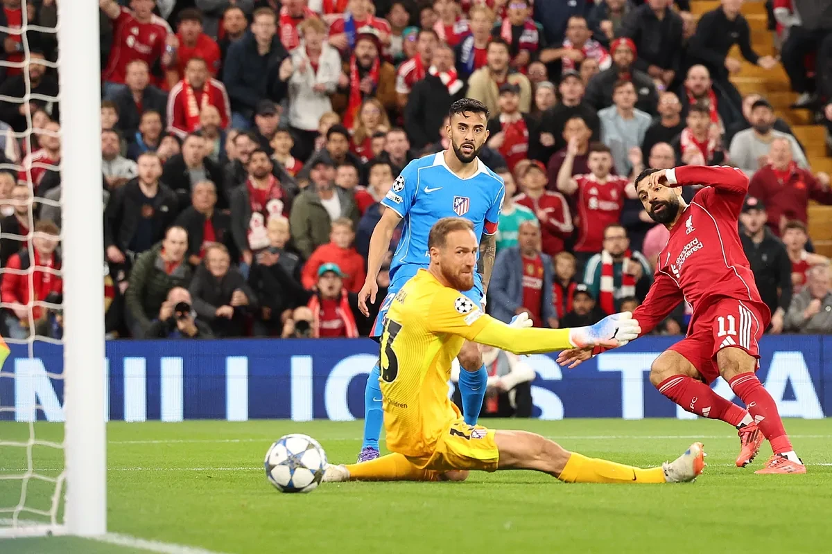 Van Dick evita el milagro de Llorente y da la victoria al Liverpool ante el Atlético