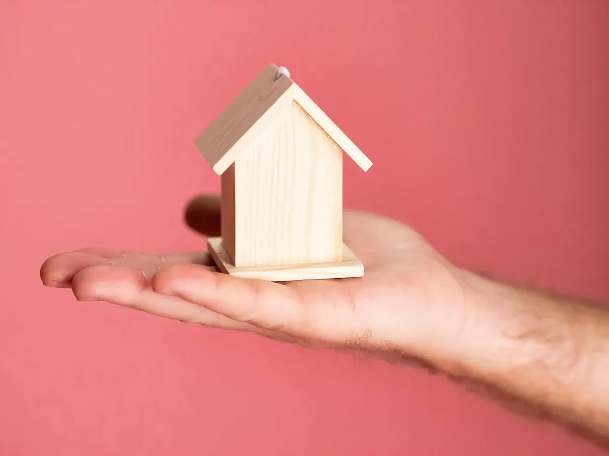 ¿Cuánto dinero debería tener ahorrado para comprarme un piso?
