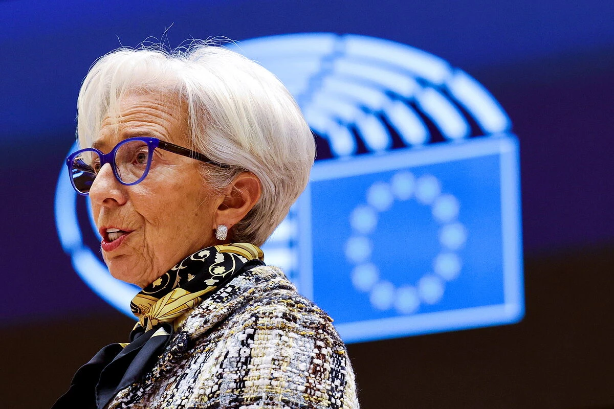Lagarde adelanta la recuperación de la Eurozona, pero sin comprometer el final de los estímulos