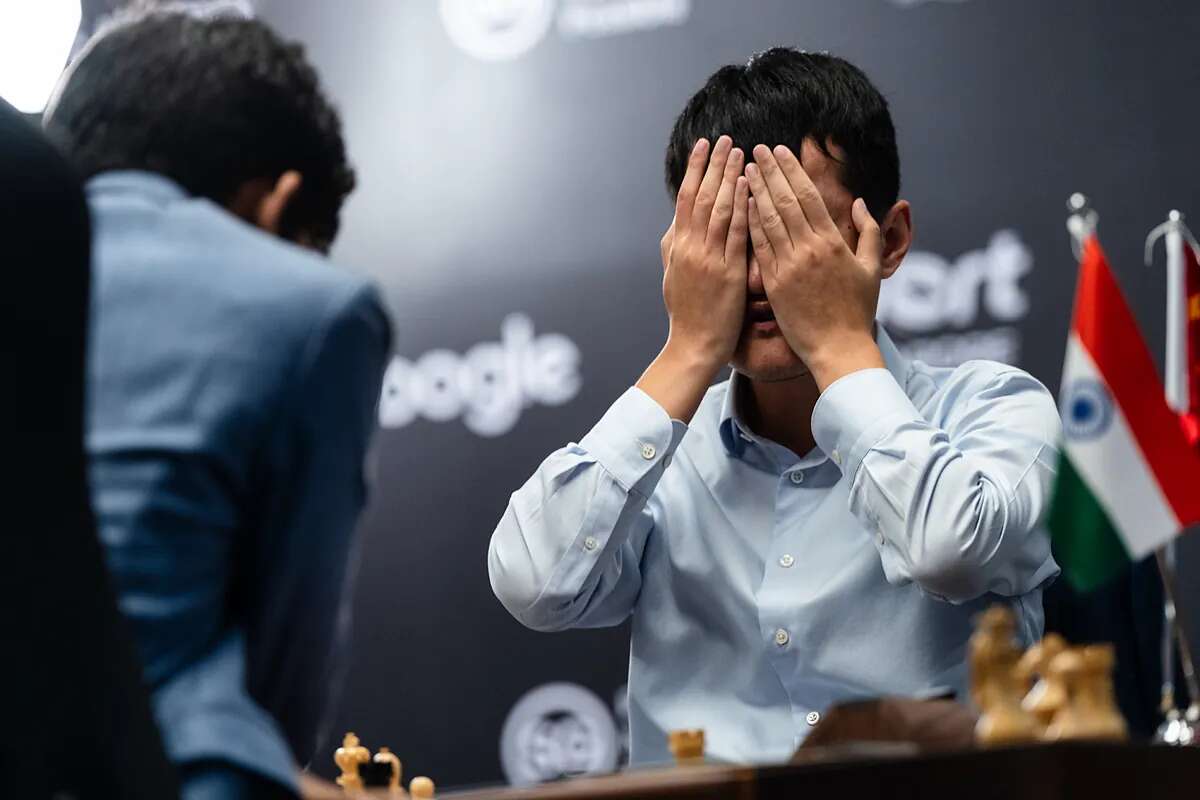 Tragedia en Singapur: Ding Liren regala el Mundial a Gukesh con un error que ya está en los libros de historia