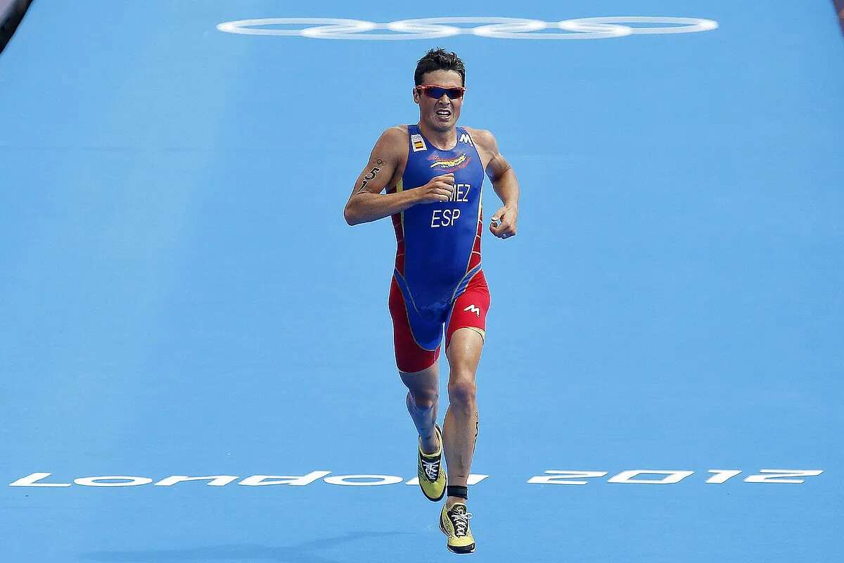 Javier Gómez Noya, el triatleta del corazón rebelde, anuncia su retirada tras más de dos décadas de leyenda