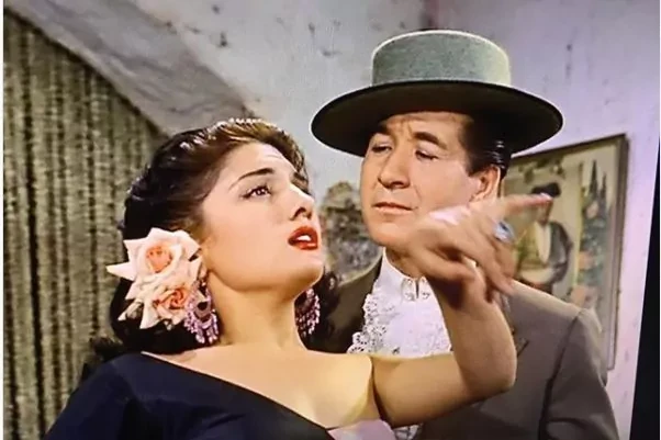 Muere Dolores Abril, cantante, actriz y pareja eterna de Juanito Valderrama