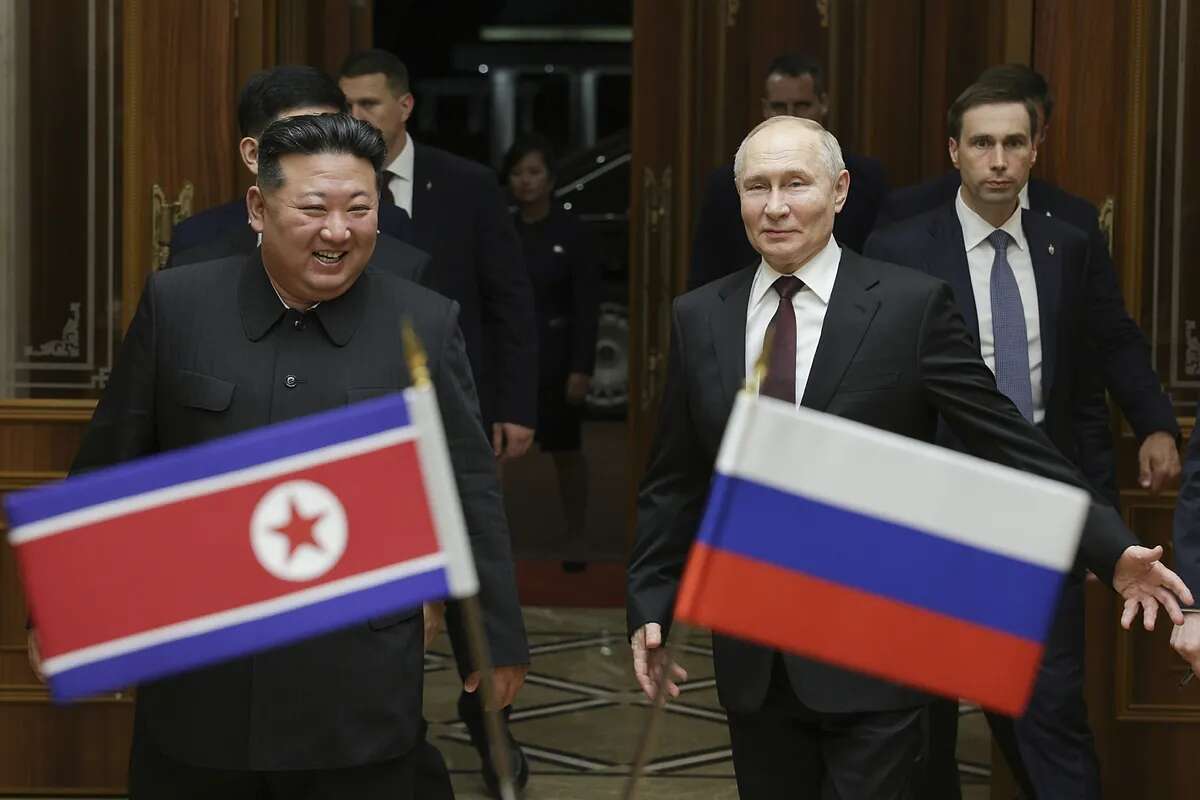 Kim Jong-un extiende en Pyongyang la alfombra roja a Putin, quien le agradece el 