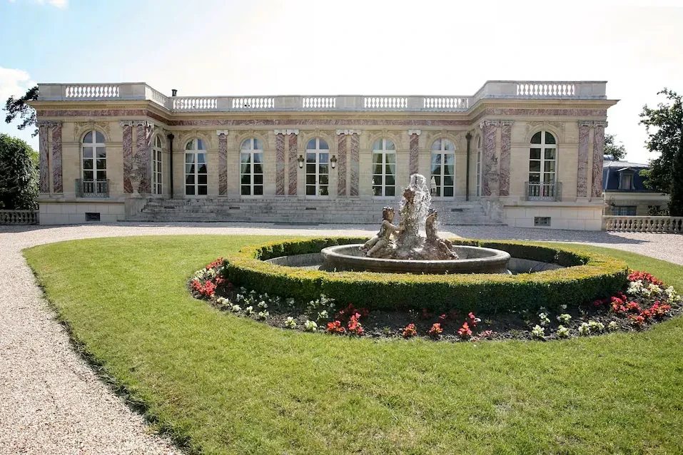 Robert Montesquieou: se vende el fabuloso palacio del conde gay amigo de Proust