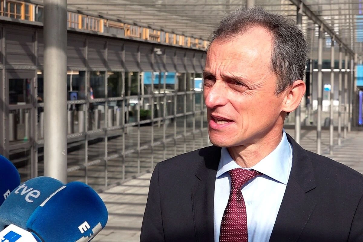 Pedro Duque asegura que crear una agencia espacial española es 