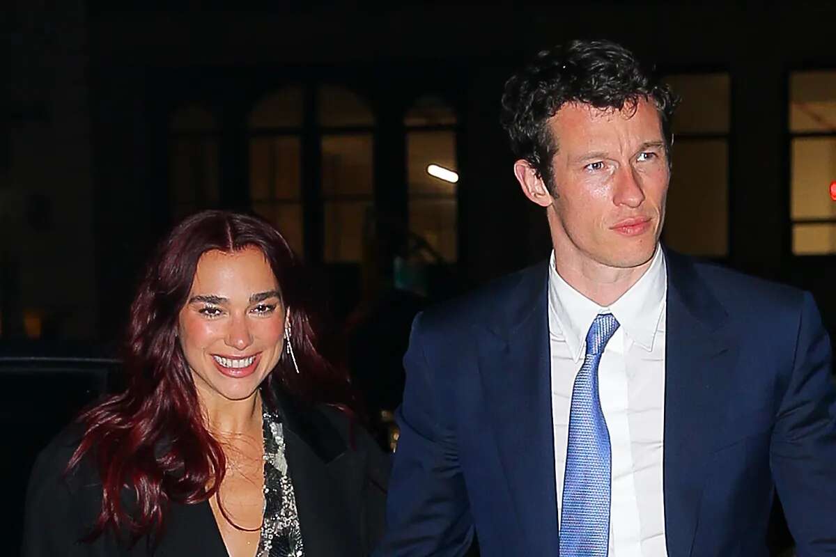 Dua Lipa y Callum Turner, ¿comprometidos? El anillo que confirmaría la futura boda