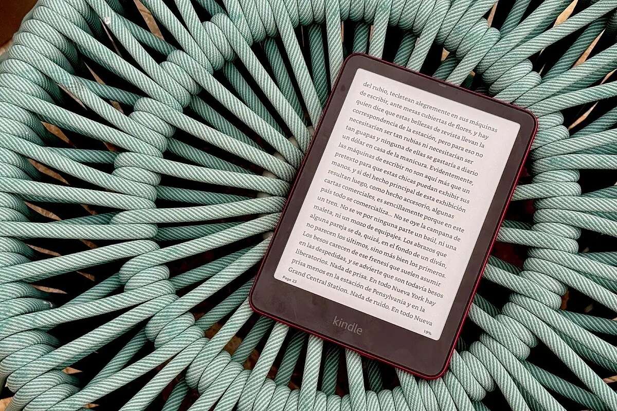 Kindle Paperwhite 2024: un libro infinito y casi perfecto