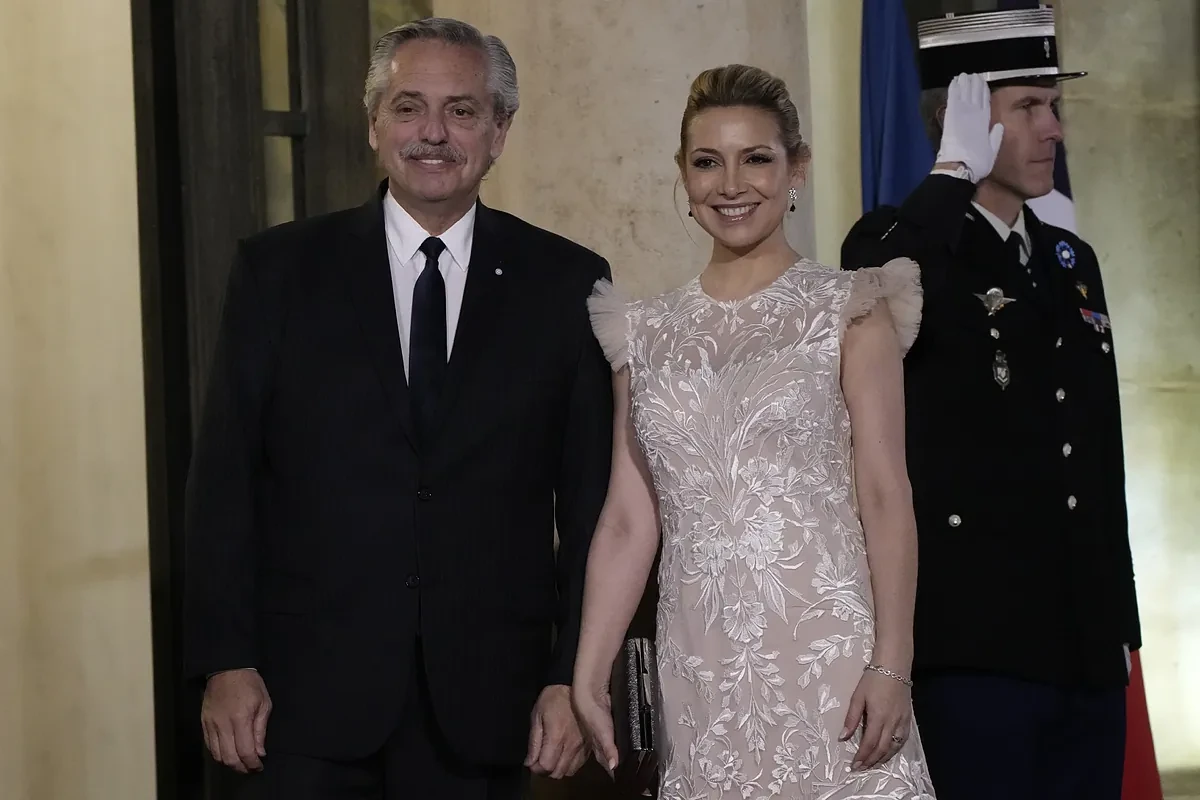 Argentina asiste al hundimiento del ex presidente Fernández en medio de denuncias de violencia de género y vídeos explosivos
