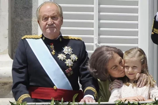 La complicada relacin de Leonor con sus abuelos: apartada de Don Juan Carlos y lejos de Doa Sofa