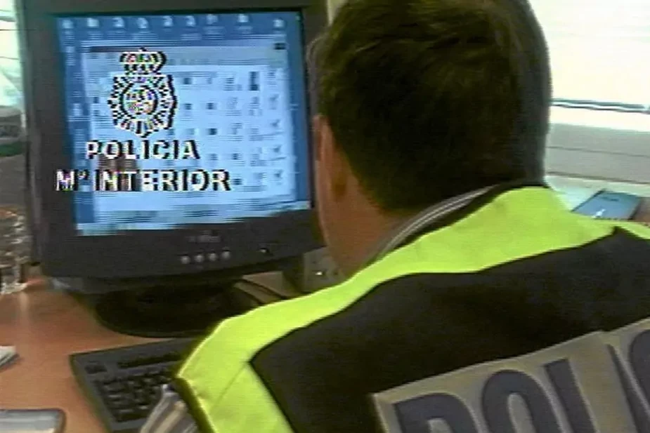 Detenidos 12 pedfilos, cuatro de ellos menores, por intercambiar material sexual infantil