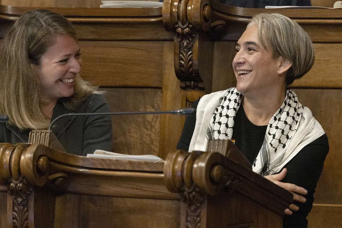 Colau en su adiós al Ayuntamiento de Barcelona: 