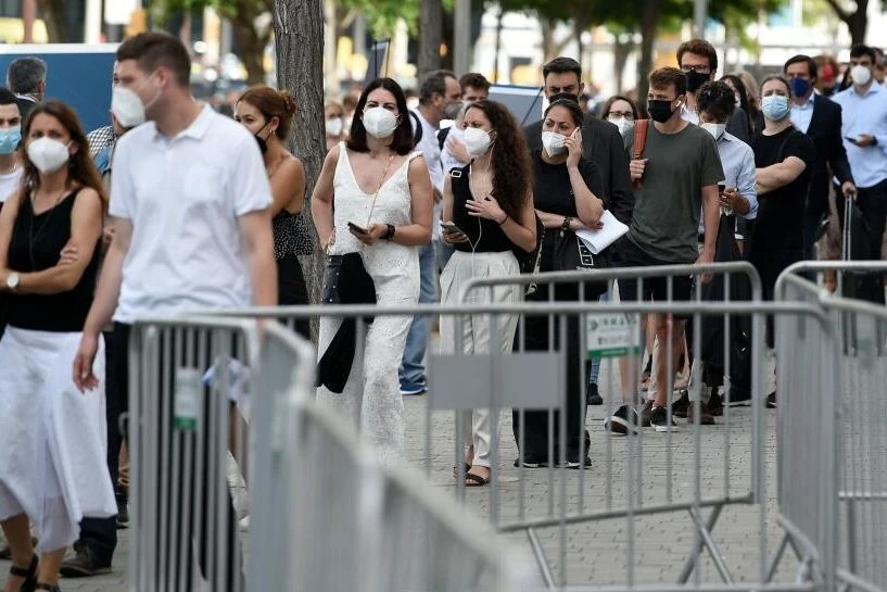 La incidencia del coronavirus sube cinco puntos durante el fin de semana y llega a 100,06