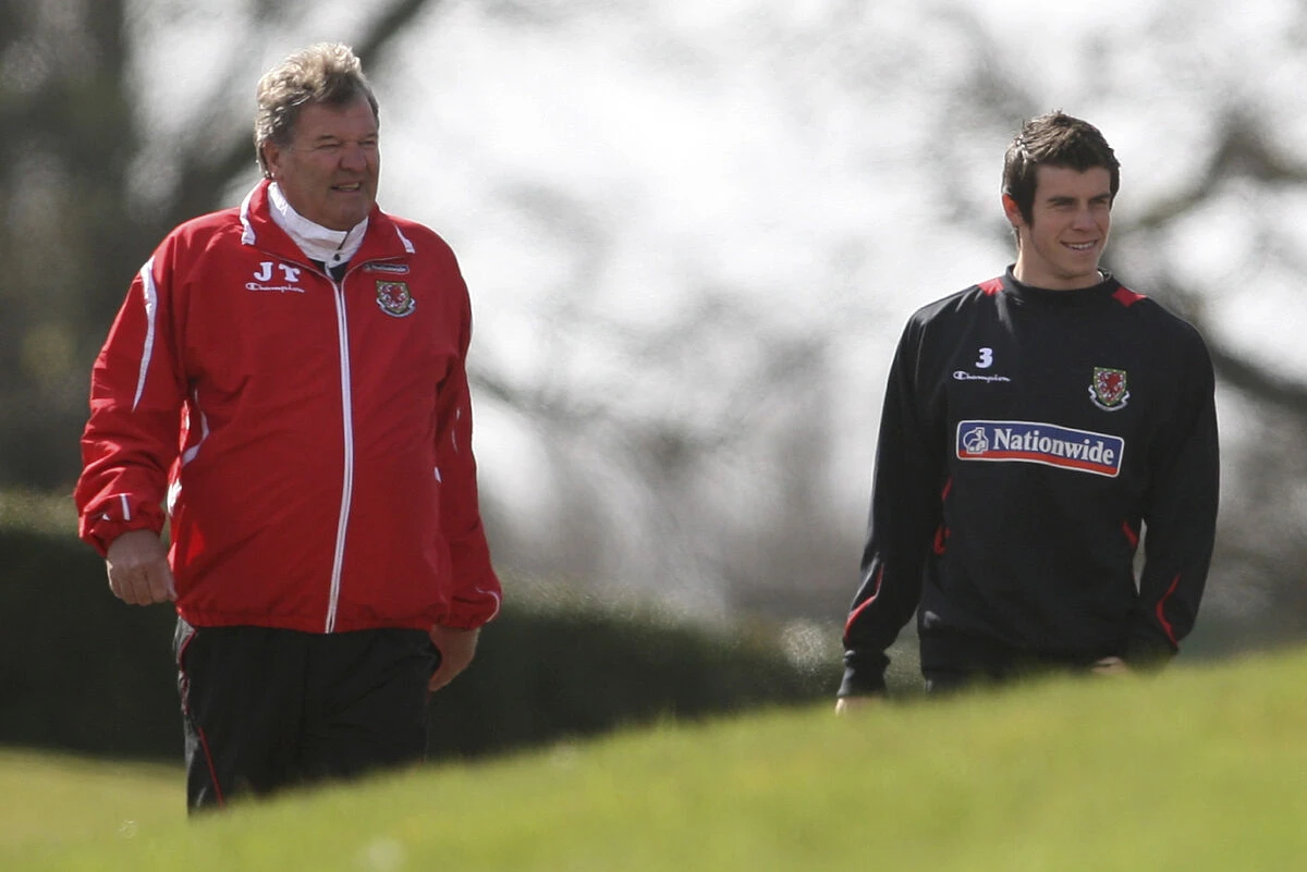 Toshack: 