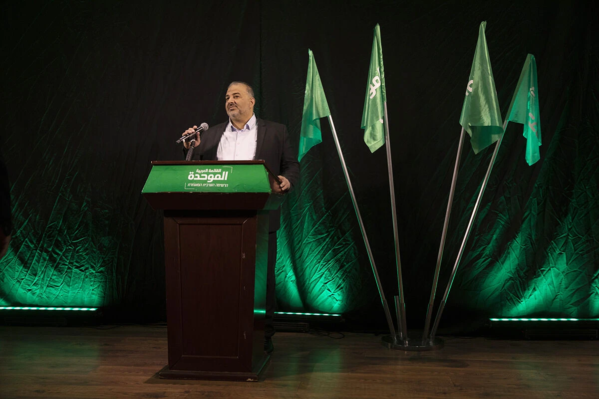 Mansour Abbas, el líder del partido árabe que hace historia en Israel