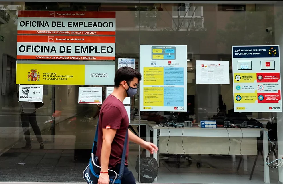 El paro sigue al alza y crece un 1,31% en octubre, hasta 3,83 millones de desempleados