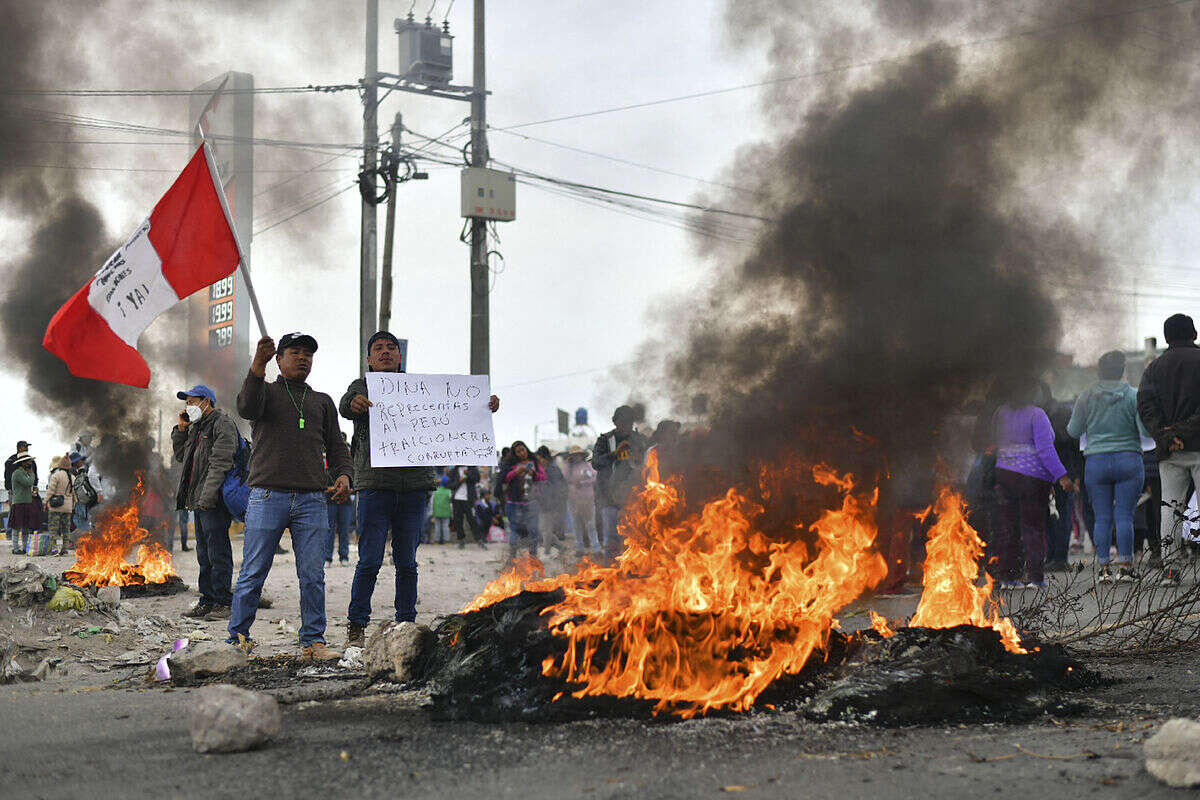 La democracia peruana está siendo acosada por la extrema izquierda