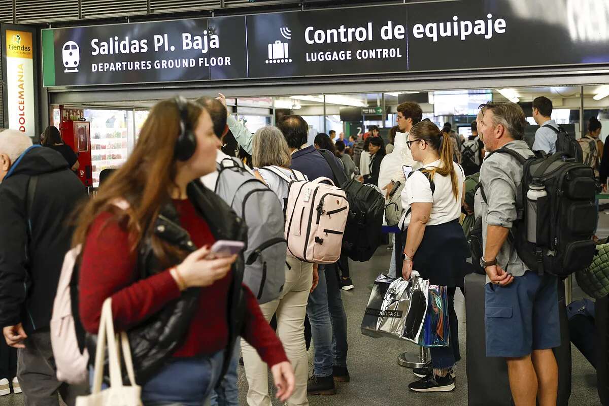 Viajeros de tren, atentos al correo electrónico: 