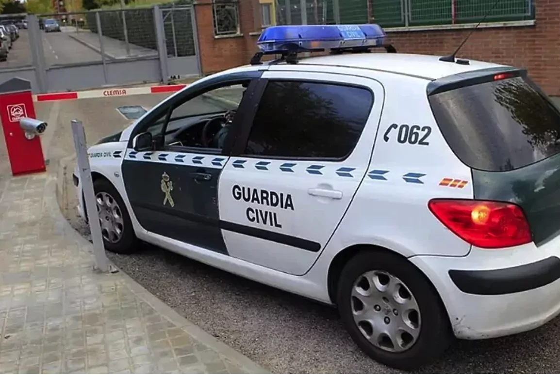 Muere un joven de 20 aos tras recibir varias pualadas en una calle de Murcia