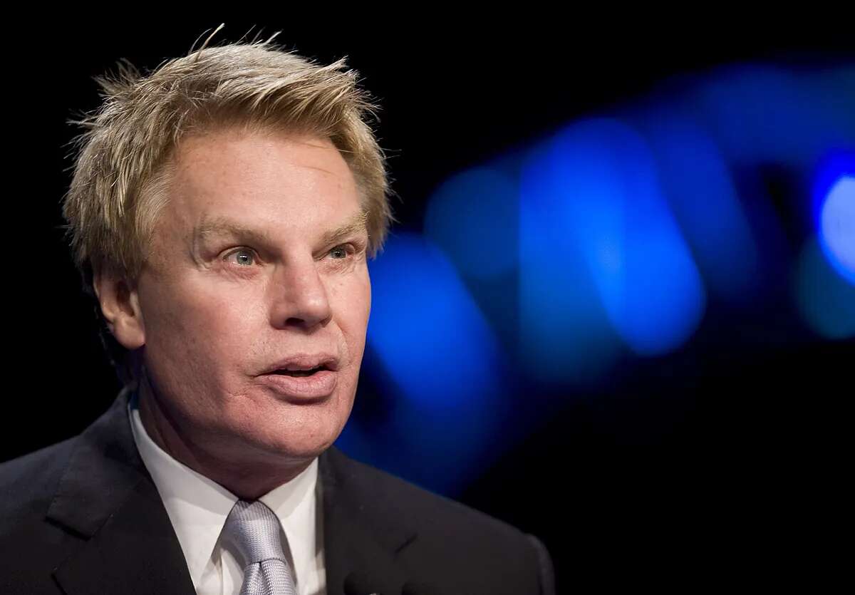 Detienen al ex director ejecutivo de Abercrombie & Fitch, Mike Jeffries, por tráfico sexual