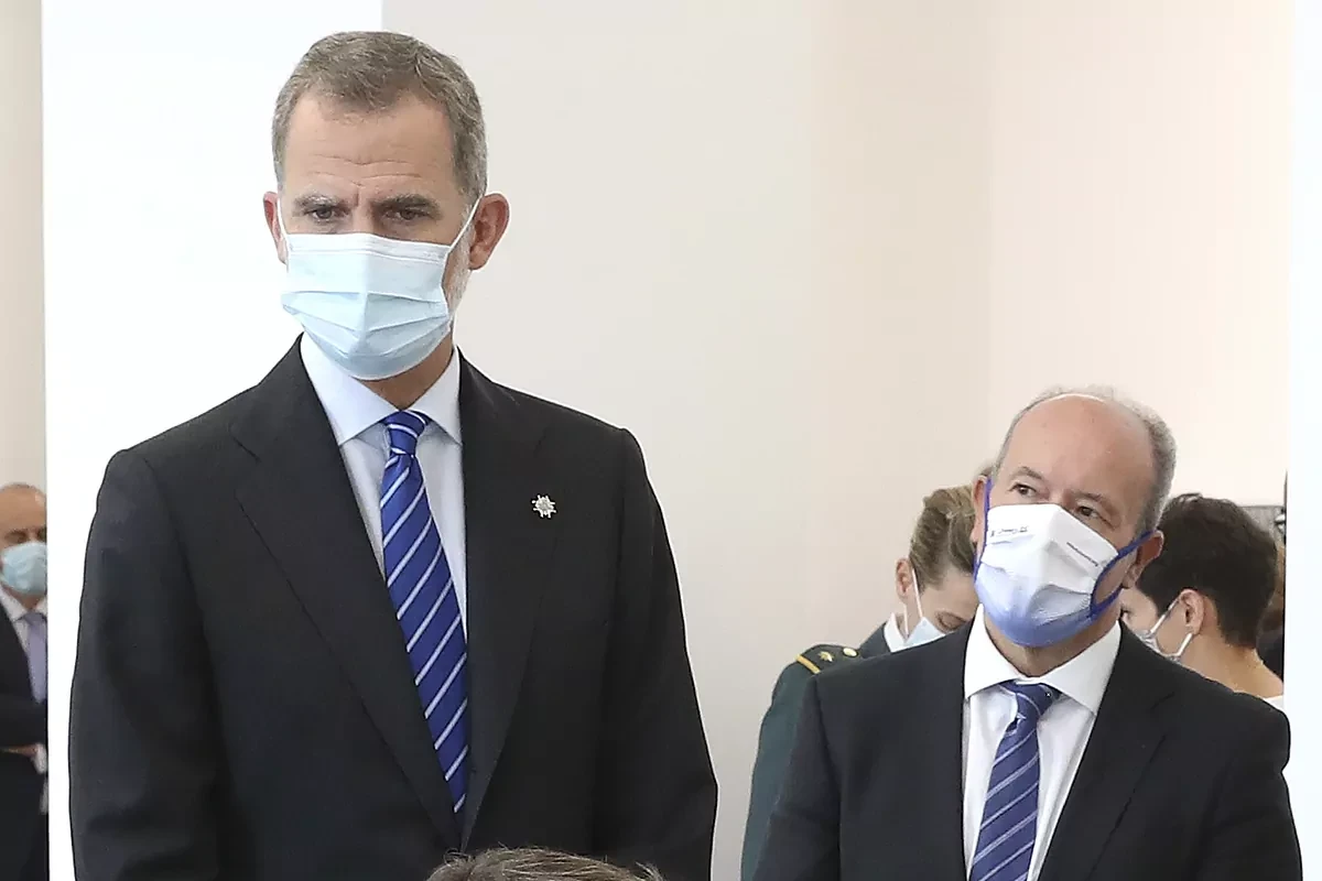 El presidente del Tribunal Constitucional se descuelga del acto en Barcelona al que no asistir el Rey