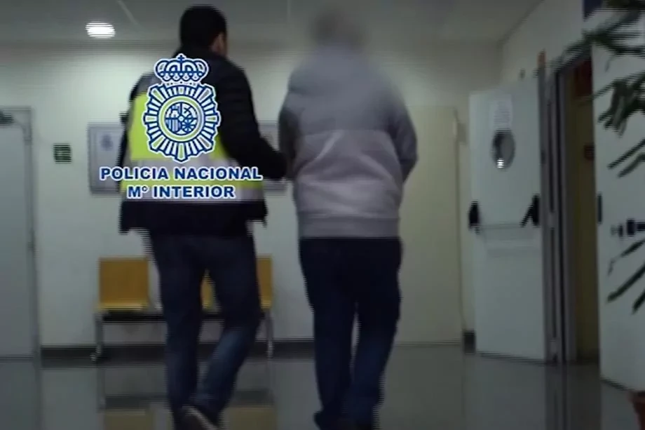 Detenido un hombre por ciberacoso sexual a nios a los que contactaba como ojeador de ftbol