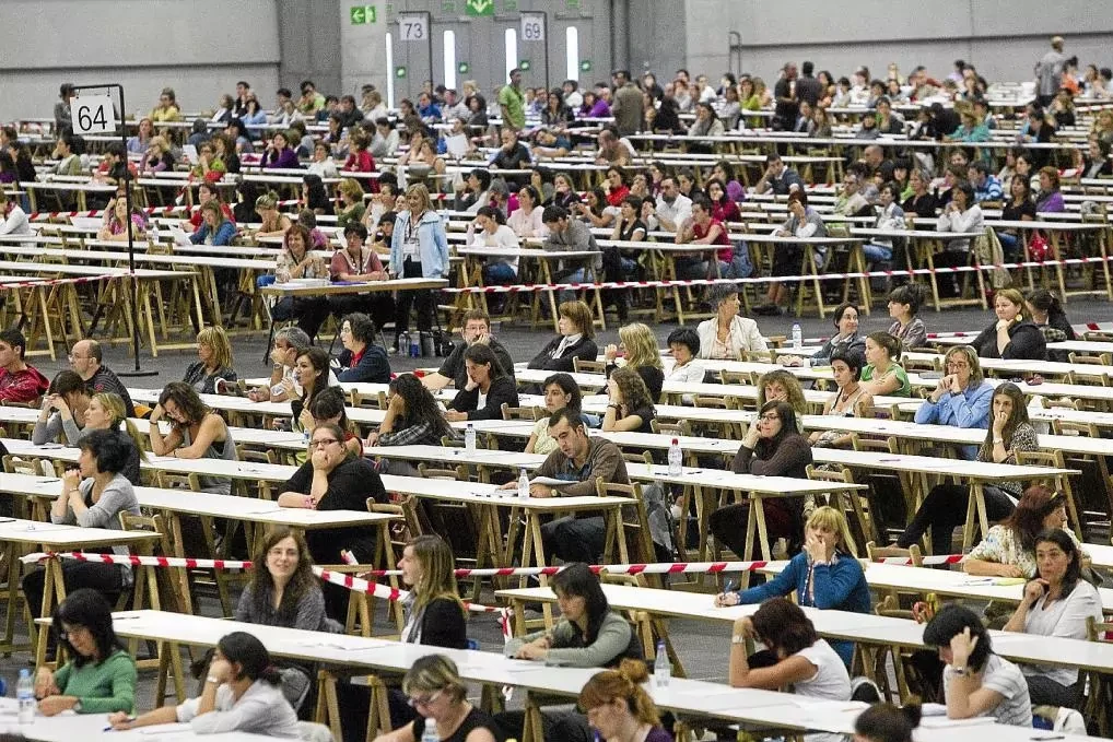 Arrancan los primeros exmenes a distancia para funcionario del Estado