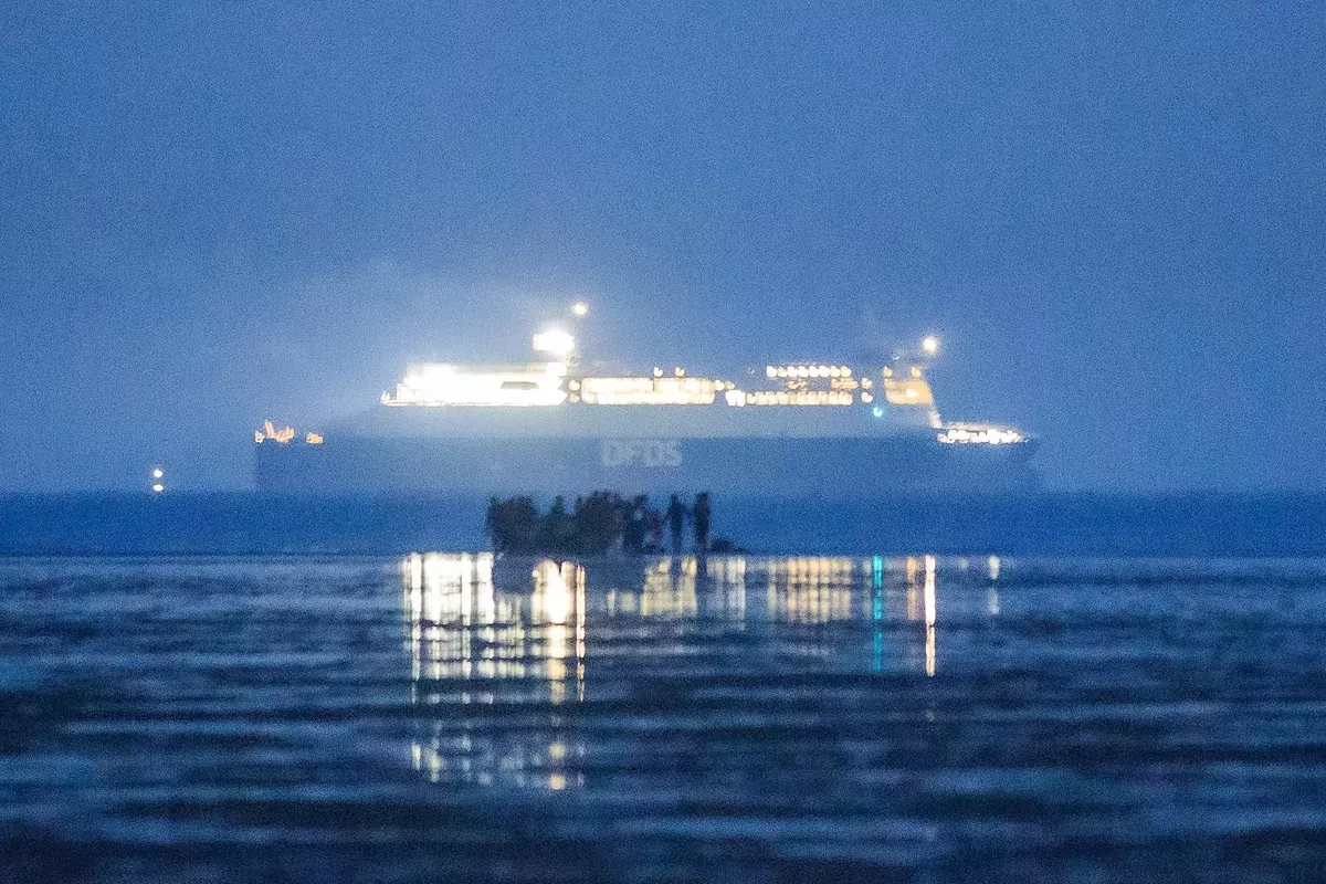 Reino Unido se plante enviar a los solicitantes de asilo a sus islas de ultramar, a ms de 6.000 kilmetros