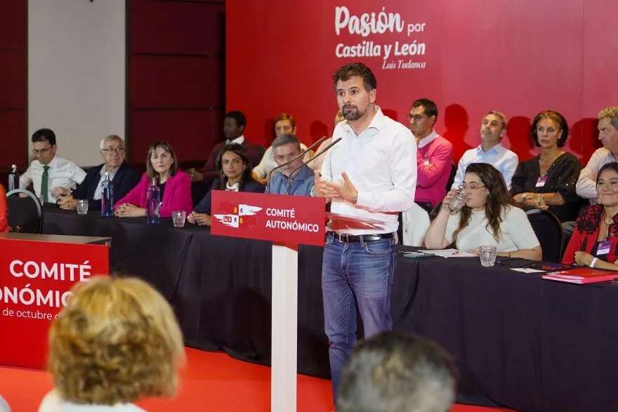 Crece la refriega en el PSOE de Castilla y León contra Tudanca: 