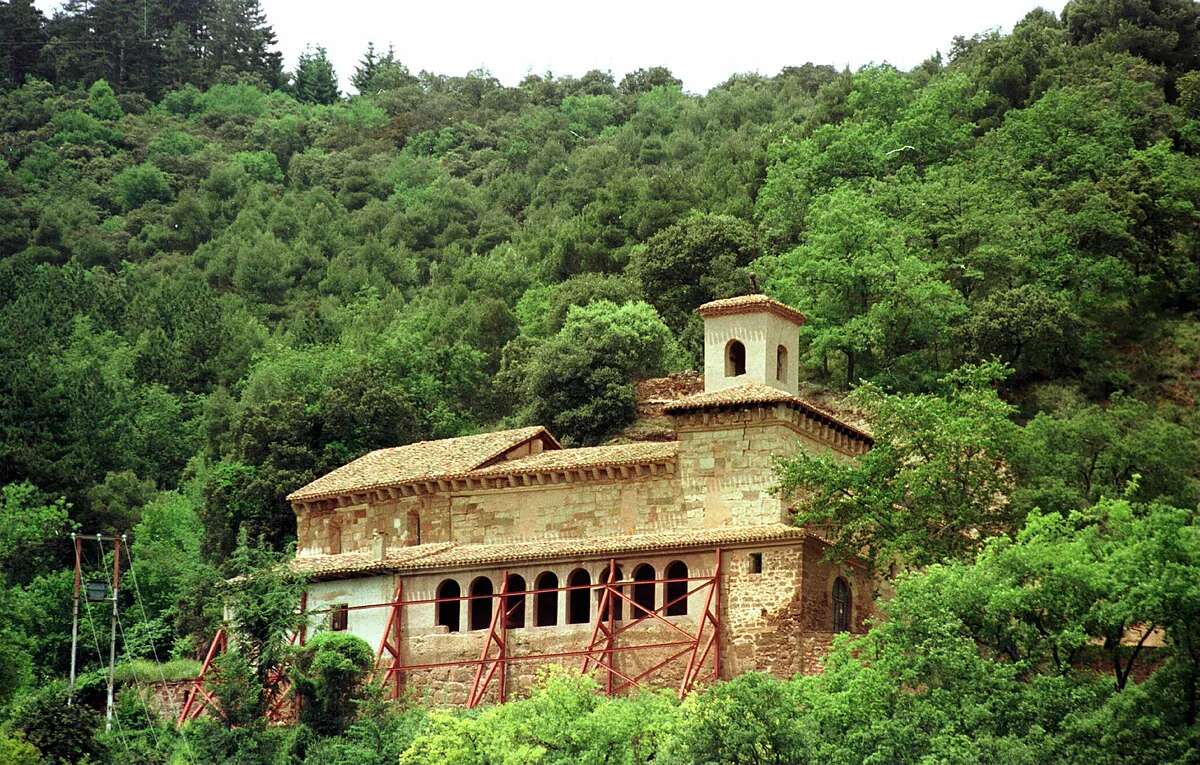 El Gobierno aprueba de urgencia las obras en el Monasterio de Suso, cuna del español, ante su 