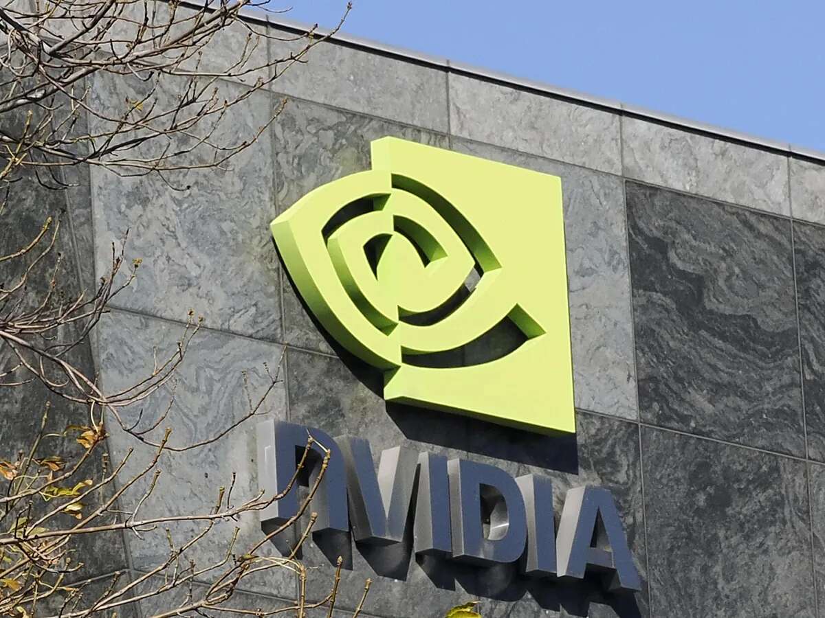 Nvidia vuelve a perder pie y se deja más de un 4,5% en bolsa en otra jornada agitada en Wall Street