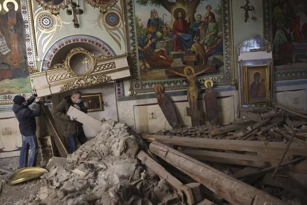 Un ataque ruso con misiles daña la catedral ortodoxa de San Andrés en Zaporiyia