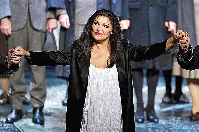 La ópera alemana perdona a Anna Netrebko y rehabilita a los compositores rusos