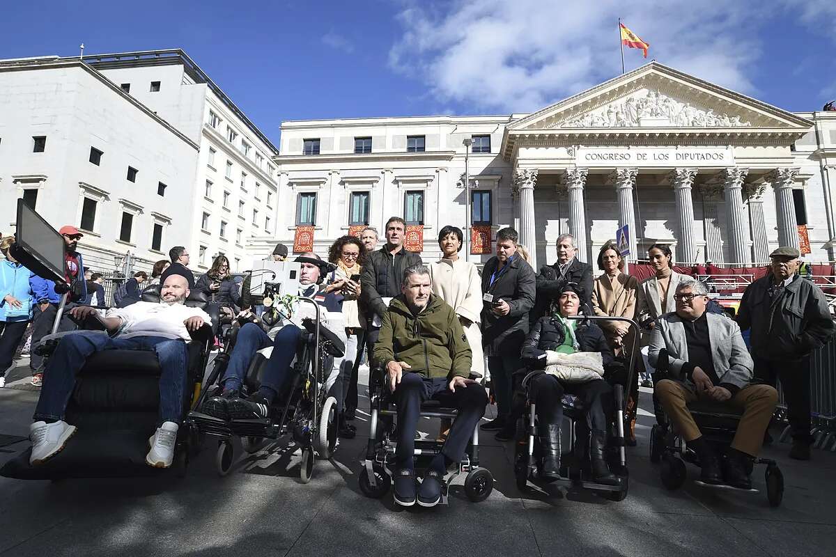 Los enfermos de ELA alertan de que la nueva ley carece de financiación: 