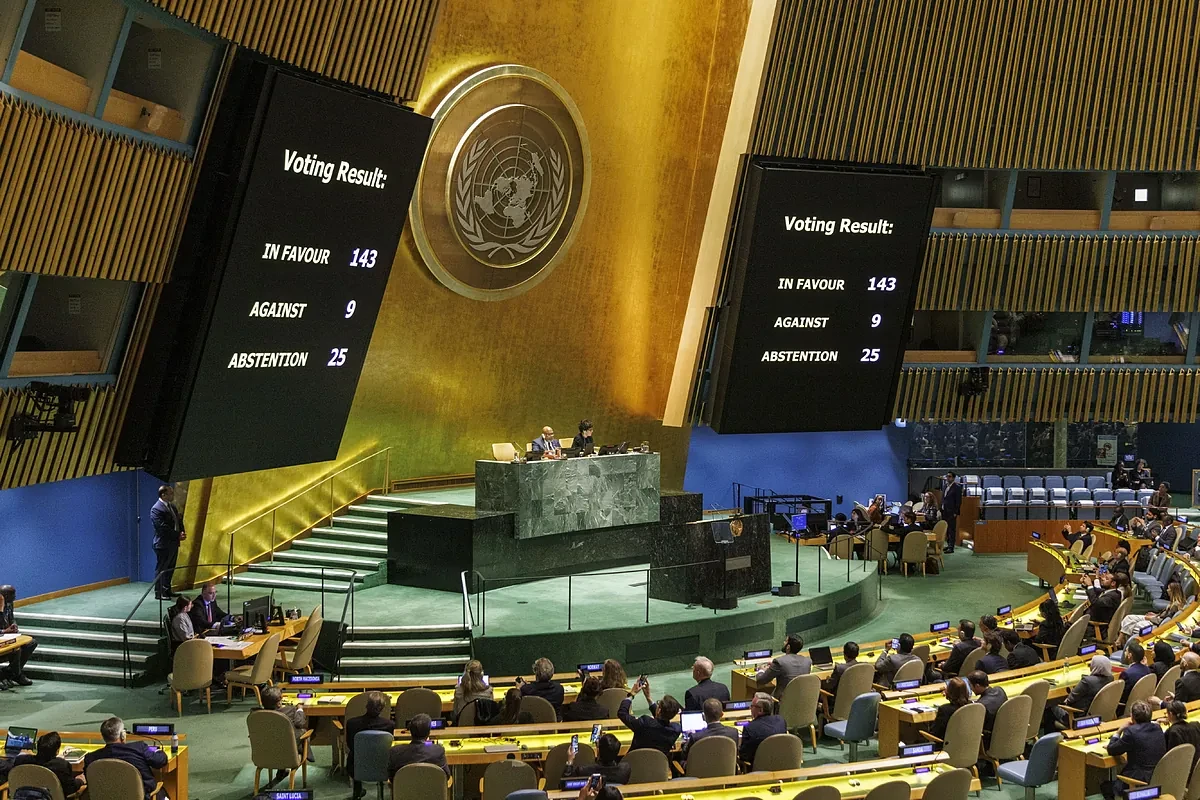 La Asamblea de ONU aprueba nuevos derechos para Palestina y pide al Consejo de Seguridad que retome su candidatura como Estado miembro