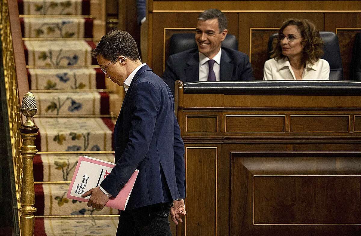 Triple agujero en el Gobierno de Sánchez tras el KO de Errejón: golpe al discurso feminista, hundimiento del socio y se rearma Podemos