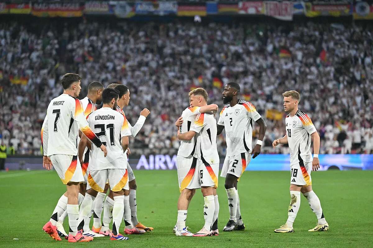 Kroos dirige el histórico baile de Alemania a Escocia para meter miedo a Europa