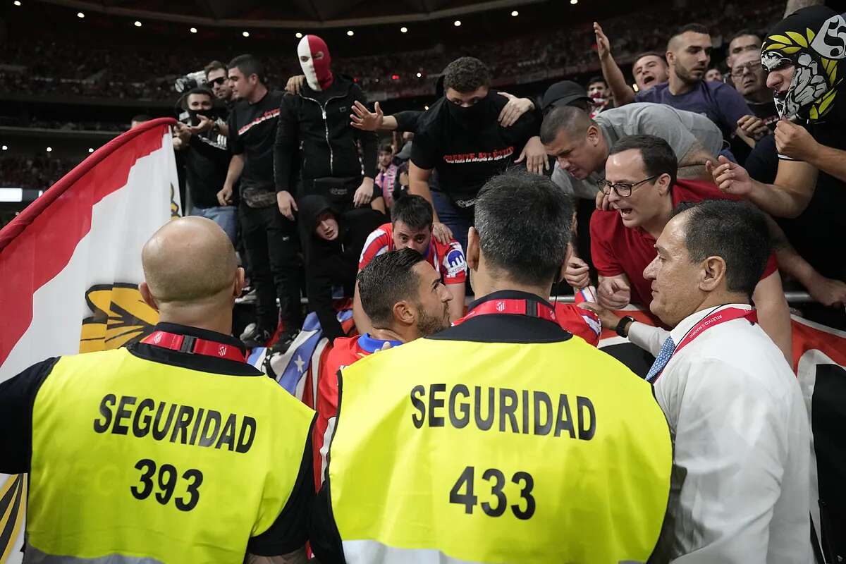 El Atlético de Madrid recurrirá la multa y el cierre del fondo sur del Metropolitano por considerarla 