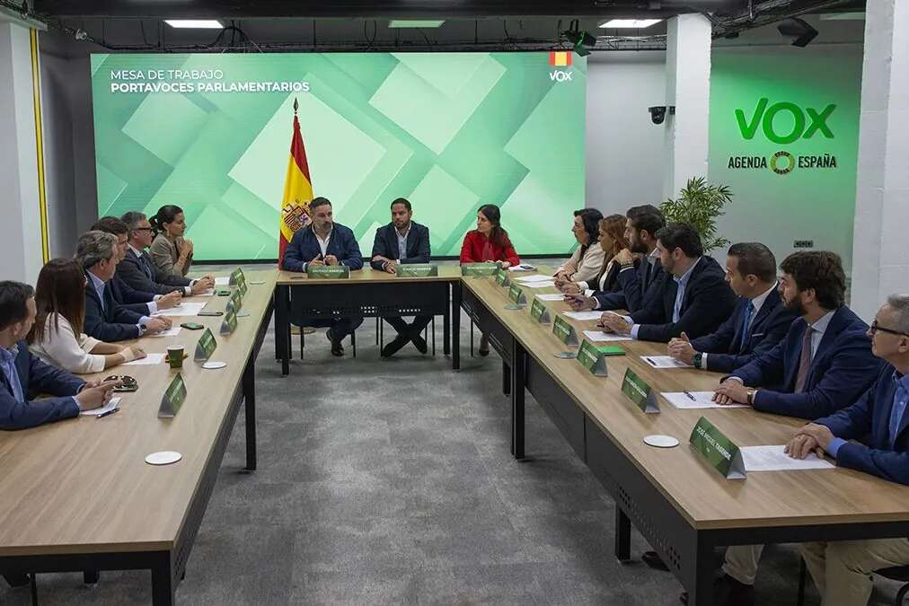 Vox marca las líneas rojas a sus dirigentes autonómicos: no habrá presupuestos del PP sin un 