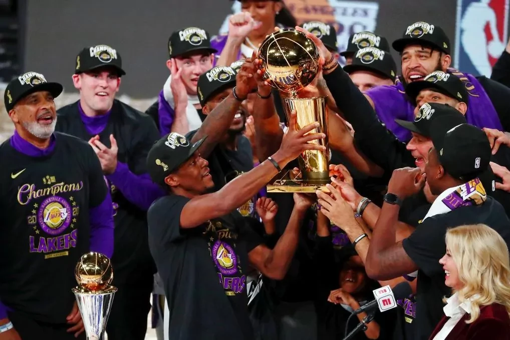 Los Lakers se coronan campeones en el ao de Kobe Bryant