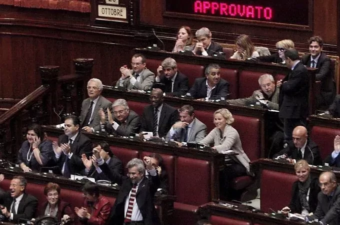 Los italianos votarn en referndum si reducir ms de un tercio el nmero de parlamentarios