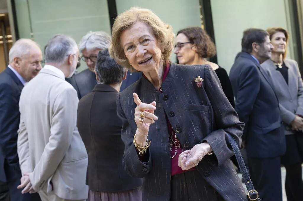 Reconocimiento y desagravio oportuno a la Reina Sofía