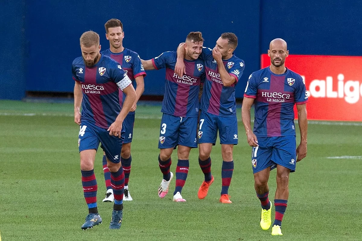 El Huesca comunica dos positivos antes del partido de este domingo contra el Cdiz
